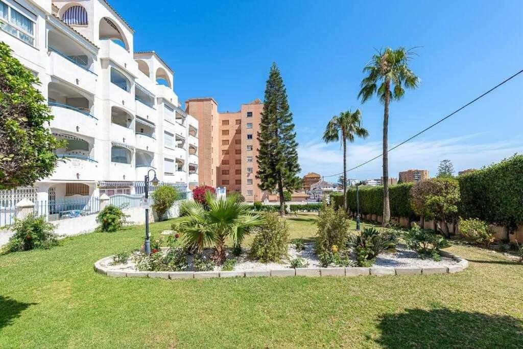 797 Holiday Rentals- Hermoso Apartamento Para 4 En Benalmádena Exteriér fotografie